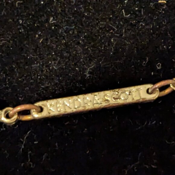 Kendra Scott Signed White Sparkly Oval Gem with Gold Tone Chain Necklace - Picture 8 of 13